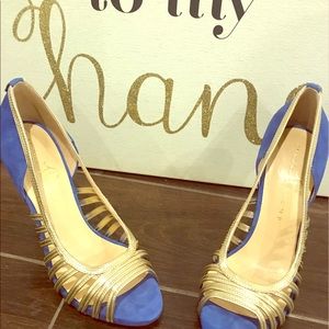 Ivanka Trump peep toe platform heels